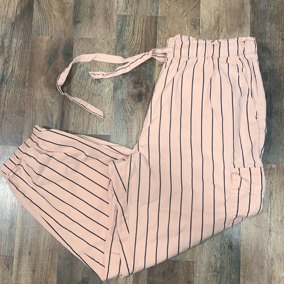 Loft Outlet Drawstring Cargo Style pants.  Elastic waist and legs. - Picture 1 of 7